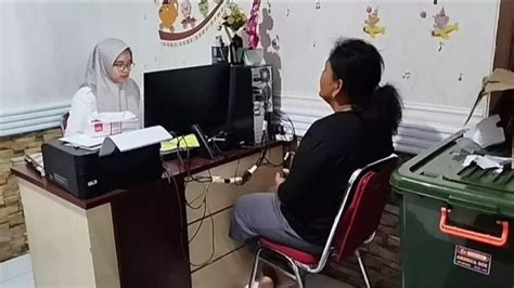 bokep ibu kandung|Terungkap, Link Video Syur Ibu dan Anak di Kuningan Durasi。